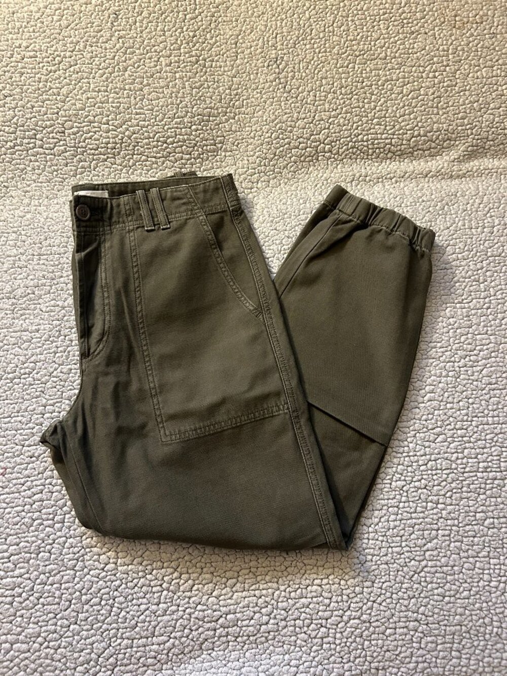 Citizens of Humanity -- green jogger pants, 4 buttons